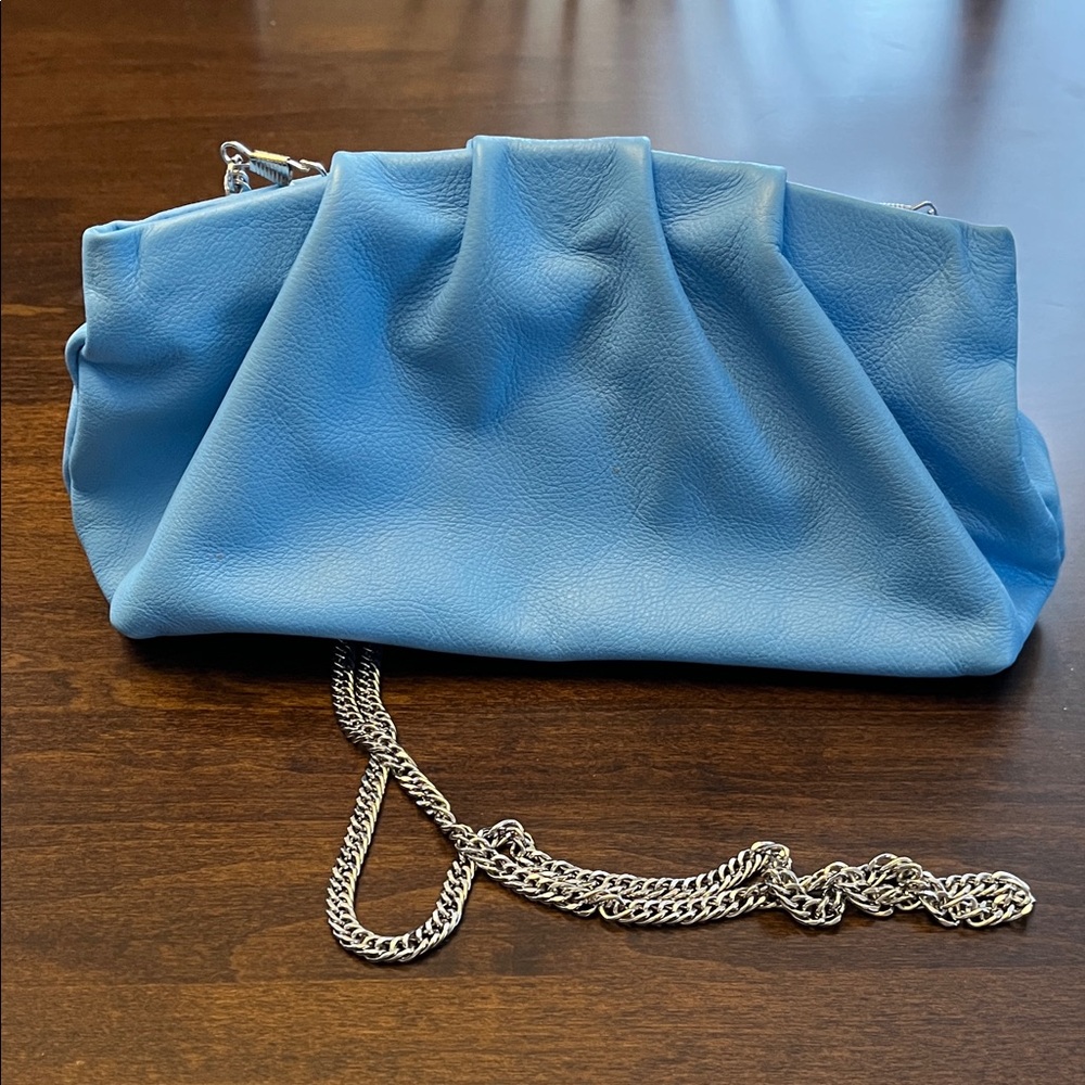 L'INTERVALLE Powder Blue Leather Clutch with Silver Chain - Picture 3 of 3